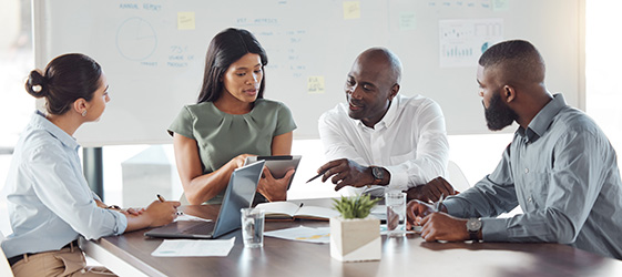 Nous accompagnons les entreprises dans la digitalisation et l’optimisation de leurs opérations grâce à la plateforme Odoo. Notre service comprend l’installation, la configuration, la personnalisation et la formation des utilisateurs afin d’assurer une transition fluide vers un système de gestion intégré. Grâce à Odoo, vous pouvez centraliser vos activités telles que les ventes, la gestion des stocks, la facturation et la comptabilité dans une seule interface. Cela permet de réduire les tâches manuelles, d’éviter les erreurs et d’améliorer la prise de décision grâce à des données en temps réel. Nous adaptons la solution à votre secteur d’activité pour garantir une efficacité maximale. De plus, nous assurons un accompagnement complet pour que vos équipes puissent rapidement maîtriser l’outil. Notre objectif est d’améliorer votre productivité, de réduire vos coûts opérationnels et d’optimiser la performance globale de votre entreprise.